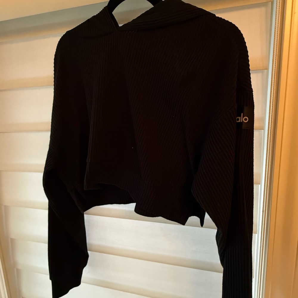 ALO Yoga Black Cropped Hoodie